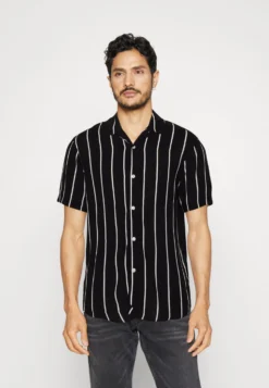 Pier One 2 Pack - Skjorte - Olive/Black -Boutique mote herrebutikk 01beac0f45c34f899344fda761b1ddd0 scaled