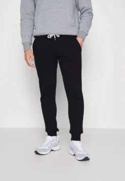 Pier One 2 Pack - Joggebukse - Dark Blue -Boutique mote herrebutikk 045ddaf549774b70af1d713a349d2b77 scaled