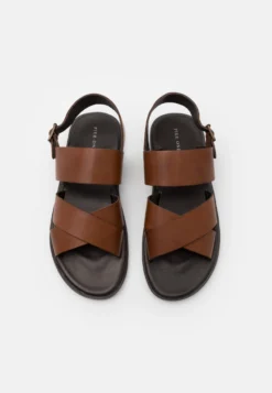 Pier One Unisex - Sandaler - Cognac -Boutique mote herrebutikk 0a07074850c04c5cbb6dcf9e4ef2f80a scaled