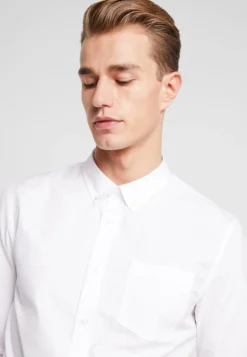 Pier One 2 Pack - Finskjorte - White/Light Blue -Boutique mote herrebutikk 135b9e8907b64d9cb056bf3b8eb7a27d scaled