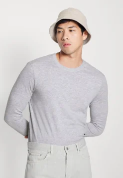 Pier One 5 Pack - Topper Langermet - Light Grey/White/Black 12 Pier One 5 Pack - Topper Langermet - Light Grey/White/Black -Boutique mote herrebutikk 13d2778c891a44c2877f7643ec98e1b6 scaled