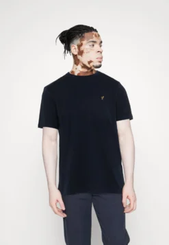 Pier One 3 Pack - T-Shirts - White/Dark Blue/Blue -Boutique mote herrebutikk 158e2e984b324bc482ac7480478efe4d scaled