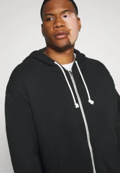 Pier One Sweatjakke - Black -Boutique mote herrebutikk 166694e7545b4945932e44b34212b34b scaled