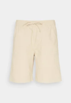 Pier One Shorts - Off-White -Boutique mote herrebutikk 1bdd78de1fe644a28a36d2cce451e509 scaled