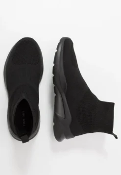 Pier One Høye Joggesko - Black -Boutique mote herrebutikk 1c0e079027f9476db1db08be1ecd7d3b scaled