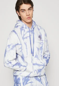 Pier One Hoodie - Dark Blue -Boutique mote herrebutikk 1d7336305773415494b09039b3fe98cc scaled