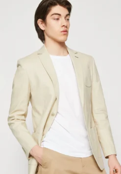 Pier One Dressjakke - Beige -Boutique mote herrebutikk 1fb03674e87e42b2aa66d52975cdc240 scaled