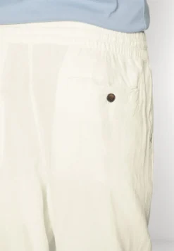 Pier One Drawcord Trousers Linen Blend - Bukse - White 11 Pier One Drawcord Trousers Linen Blend - Bukse - White -Boutique mote herrebutikk 29249133ad174a51bb991d8322ba3448 scaled