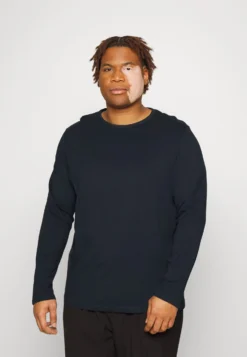 Pier One 2 Pack - Topper Langermet - Dark Green/Dark Blue -Boutique mote herrebutikk 2aaef884481b45aca5cdce1106e2bc60 scaled