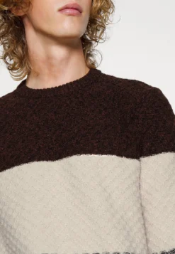 Pier One Strikkegenser - Multi Coloured -Boutique mote herrebutikk 2c30282b188b4acc9fef0311c9d74d1f scaled