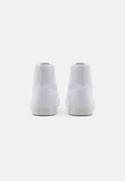 Pier One Unisex - Høye Joggesko - White -Boutique mote herrebutikk 2d176348cbbb4c639d496ec4ebd6e79c scaled