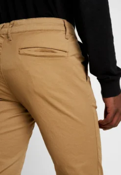 Pier One Chinos -Beige -Boutique mote herrebutikk 2e14e2f4c96f4bb6a56bbc9900da19e3 scaled