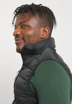 Pier One Vest - Black -Boutique mote herrebutikk 346ee86cc19b49c3b939b6989a1e5346 scaled