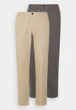 Pier One 2 Pack - Chinos - Dark Grey/Beige -Boutique mote herrebutikk 3732d6804b77450d9a31204f549c6b48 scaled