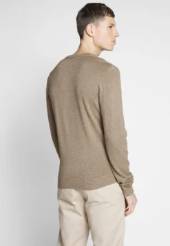 Pier One Strikkegenser - Mottled Beige -Boutique mote herrebutikk 3967495c98ca49c8949c3e32d183a844 scaled