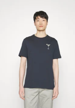 Pier One Cocktail Tee- T-Shirts Med Print - 503 - Dark Blue