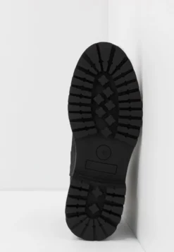 Pier One Unisex - Støvletter - Black -Boutique mote herrebutikk 3cdd5d0e98464557b3e6ff10c0d3bf9c scaled