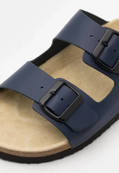 Pier One Unisex - Tøfler - Dark Blue -Boutique mote herrebutikk 3d8a5cdb5e514771841f04cbfc9f95cd scaled