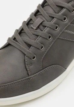 Pier One Joggesko - Grey -Boutique mote herrebutikk 3e96862f960a42e5953a4ad6b6665b84 scaled