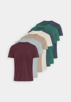 Pier One 7 Pack - T-Shirts - Blue/Mottled Bordeaux/White -Boutique mote herrebutikk 40238aec486841c1aa91cee1f0bc607e scaled