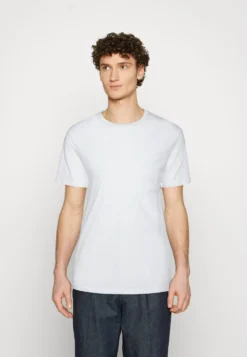 Pier One 5 Pack - T-Shirts - White/Off-White/Light Grey/Beige/Black -Boutique mote herrebutikk 4056b30b5189444882c695ca4007c80d scaled