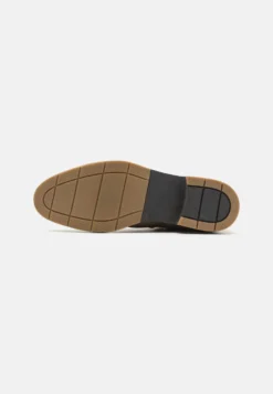 Pier One Leather - Støvletter - Taupe -Boutique mote herrebutikk 47ae3505a0dc4b0fa83ed565d6814692 scaled