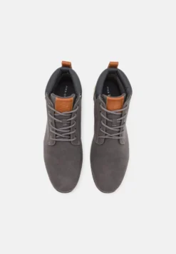 Pier One Høye Joggesko - Grey -Boutique mote herrebutikk 4b863fe8b6cd4ae4b084dd1e7e63ca76 scaled