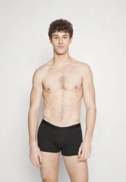 Pier One 7 Pack - Underbukse - Black/Grey/Khaki 9 Pier One 7 Pack - Underbukse - Black/Grey/Khaki -Boutique mote herrebutikk 4fa9ea2848144f8bb81f1bb87d289783 scaled