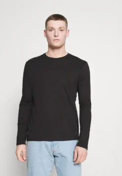 Pier One 5 Pack - Topper Langermet - White/Dark Blu/Grey -Boutique mote herrebutikk 504fb867bed4445ca997ccec5c3b3174 scaled