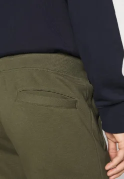 Pier One 2 Pack - Shorts - Black/Olive -Boutique mote herrebutikk 5745bbadef474bd7a879a20b1b19f411 scaled