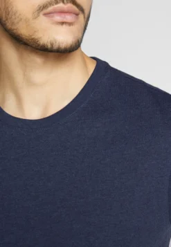 Pier One 4 Pack - T-Shirts - Black/White/Blue 9 Pier One 4 Pack - T-Shirts - Black/White/Blue -Boutique mote herrebutikk 5847a37145c74e25a85f71f4653216cb scaled