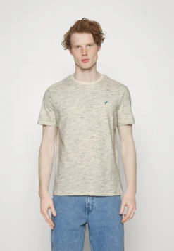 Pier One 5 Pack - T-Shirts - Mottled Dark Blue/Yellow/Orange -Boutique mote herrebutikk 58a6380d3fa249ca8419447359b12001 scaled