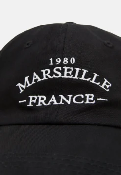 Pier One Unisex - Cap - Black -Boutique mote herrebutikk 5b2caef2ba754ca9812c01edf0fafcc7 scaled