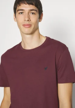 Pier One 5 Pack - T-Shirts - Black/White/Dark Blue 19 Pier One 5 Pack - T-Shirts - Black/White/Dark Blue -Boutique mote herrebutikk 6186828fcb2f4495b2c8f53083c4869e scaled