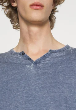 Pier One Topper Langermet - Blue -Boutique mote herrebutikk 662ba863cd184f48a60ae434c8de081a scaled