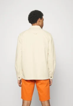 Pier One Undyed Twill- Jeansjakke - White 7 Pier One Undyed Twill- Jeansjakke - White -Boutique mote herrebutikk 75edac323e2d40368b48353609d4fd18 scaled