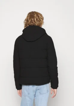Pier One Vinterjakke - Black -Boutique mote herrebutikk 77a4af6dcc78419fac7a86fa0f258f58 scaled