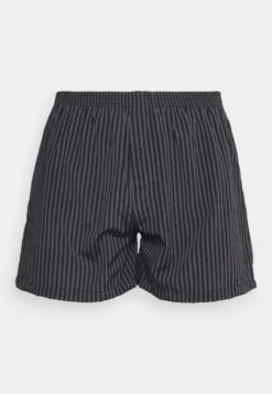 Pier One 5 Pack - Boxershorts - Black/Grey/White 13 Pier One 5 Pack - Boxershorts - Black/Grey/White -Boutique mote herrebutikk 7c9893a14dd7470a89cdf9cb7d91b745 scaled
