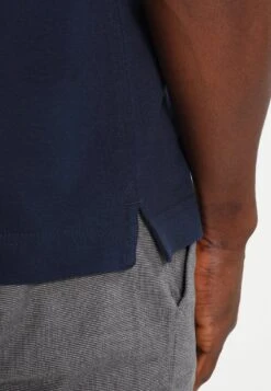 Pier One Basic - Poloskjorter - DarkBlue -Boutique mote herrebutikk 7e29fe7ac7f84e91811ed3c3fea6ecea