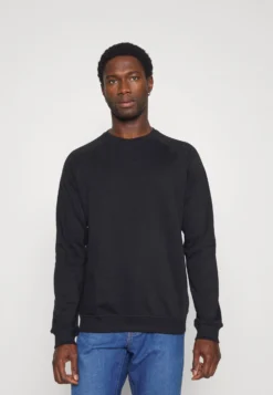 Pier One 2 Pack - Sweatshirt - Light Brown/Black -Boutique mote herrebutikk 7f2d446a0c1b48c39b7c608784b55708 scaled