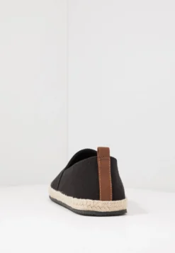 Pier One Rena Espadrille Unisex - Loafers - Black -Boutique mote herrebutikk 7feacd16e0f641c0a3bc1ce06bef0121 scaled