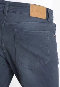 Pier One Coloured Baron - Jeans Slim Fit - Dark Blue -Boutique mote herrebutikk 8190d0381c3340488df2e1b56401ad3b