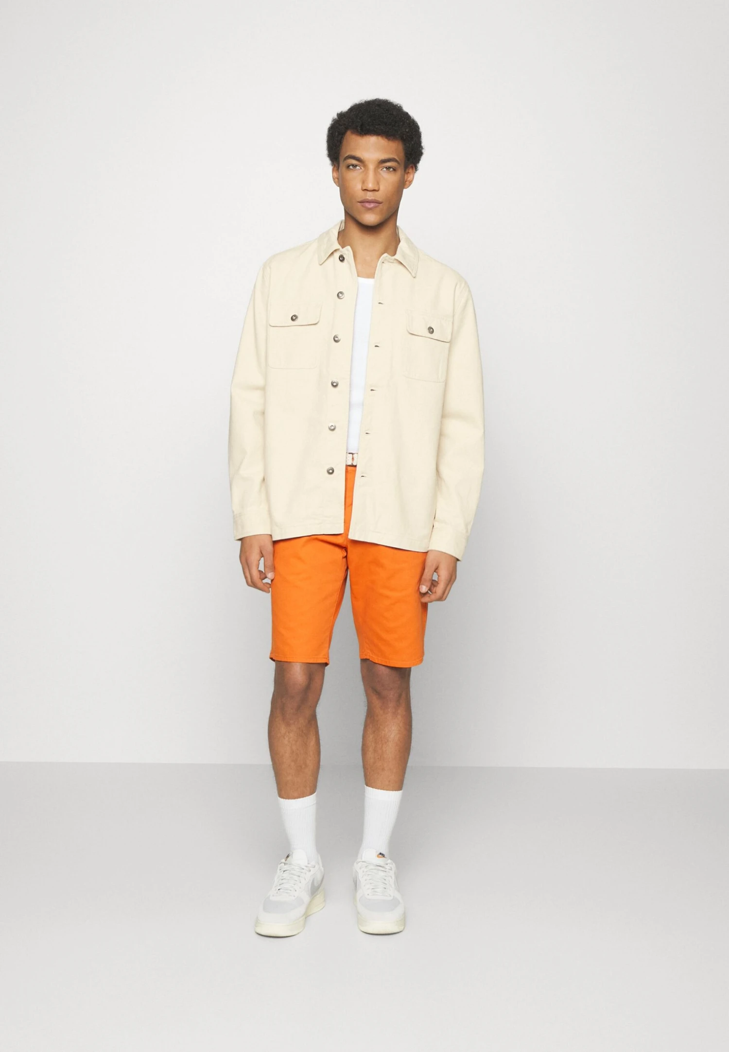 Pier One Undyed Twill- Jeansjakke - White 2 Pier One Undyed Twill- Jeansjakke - White - Bilde 2