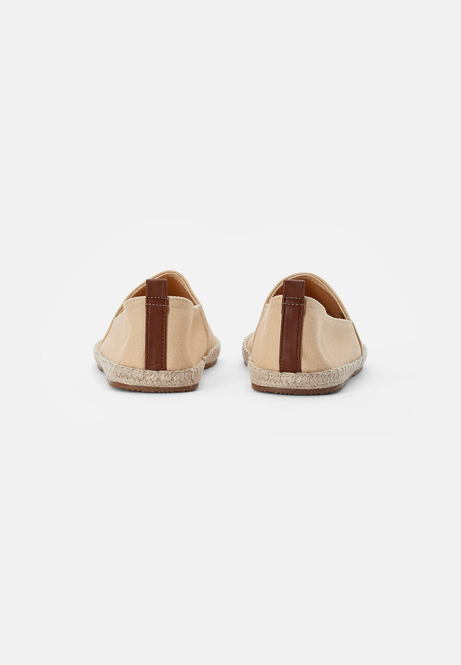 Pier One Rena Espadrille Unisex - Loafers - Beige 3 Pier One Rena Espadrille Unisex - Loafers - Beige - Bilde 3
