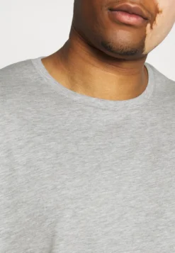 Pier One 5 Pack - T-Shirts - Khaki/Grey/Dark Blue -Boutique mote herrebutikk 8700a41455ac40399e0ba0b358a0a801 scaled