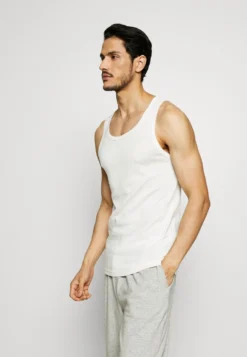 Pier One 3 Pack - Undertrøye - Black/Grey/White -Boutique mote herrebutikk 89616a07fd5749b0878578e819009317 scaled