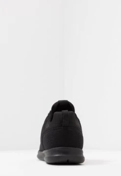 Pier One Joggesko - Black -Boutique mote herrebutikk 8c04451f4e72418c90d848f6c7b77d6d