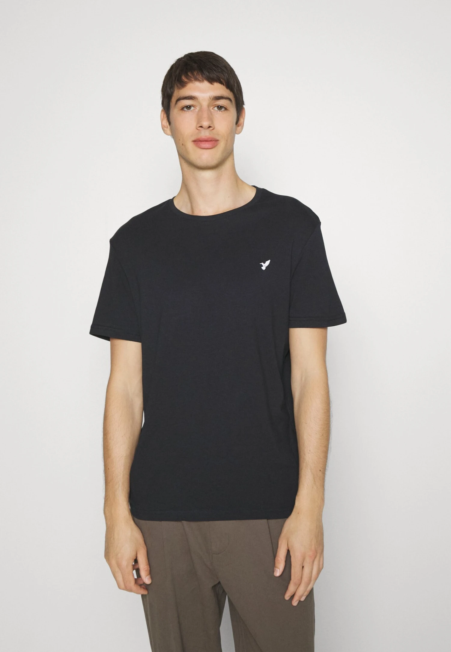 Pier One 5 Pack - T-Shirts - Black/White/Dark Blue 5 Pier One 5 Pack - T-Shirts - Black/White/Dark Blue - Bilde 5