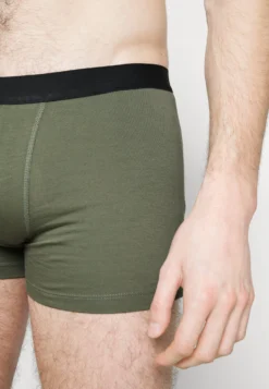 Pier One 7 Pack - Underbukse - Black/Grey/Khaki 11 Pier One 7 Pack - Underbukse - Black/Grey/Khaki -Boutique mote herrebutikk 8fedfa63872c439fb331d9825781ba61 scaled