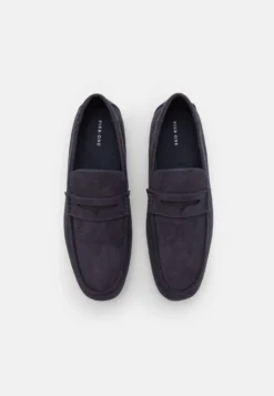 Pier One Slippers - Dark Blue -Boutique mote herrebutikk 92b6f3150a4341cbb22d7650b101cd6b scaled